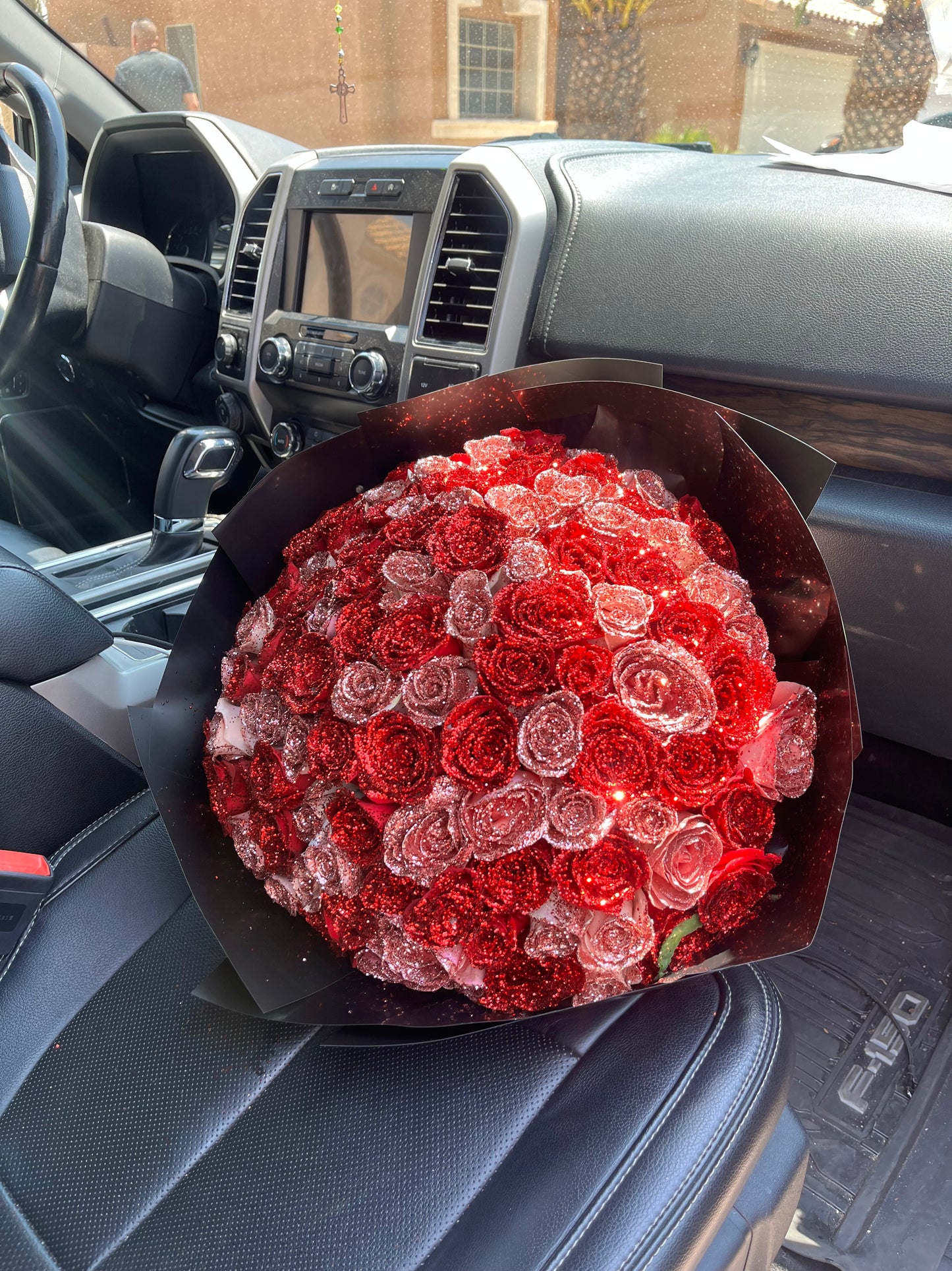 100 sparkly roses