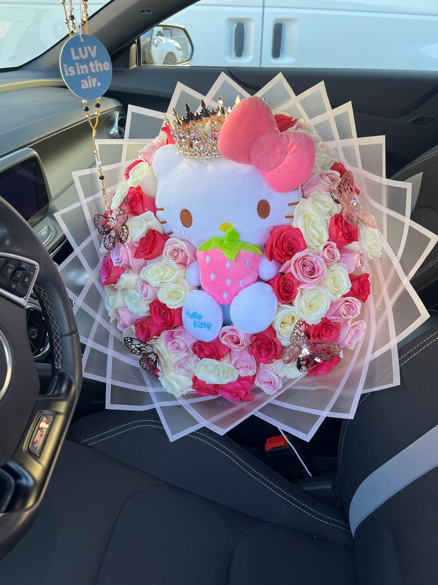 Kitty 75ct bouquet