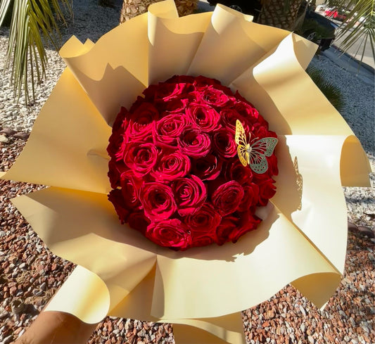 Reina Belleza 50 red roses